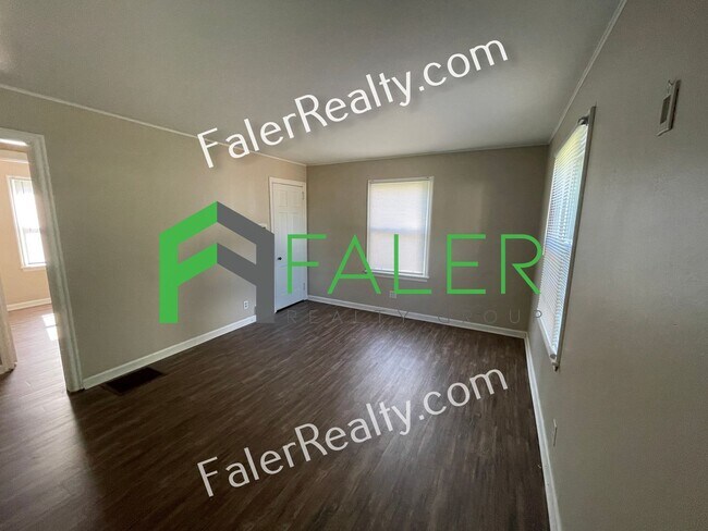Foto del edificio - Charming Cape Cod with Spacious Yard