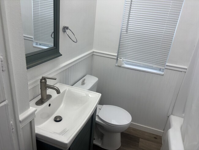 Foto del edificio - 1909 Williams Blvd SW