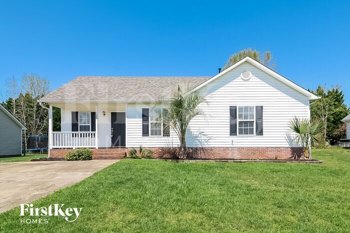 Primary Photo - 129 Glengariff Ln