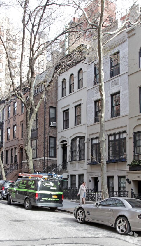 Foto principal - 135 E 95th St