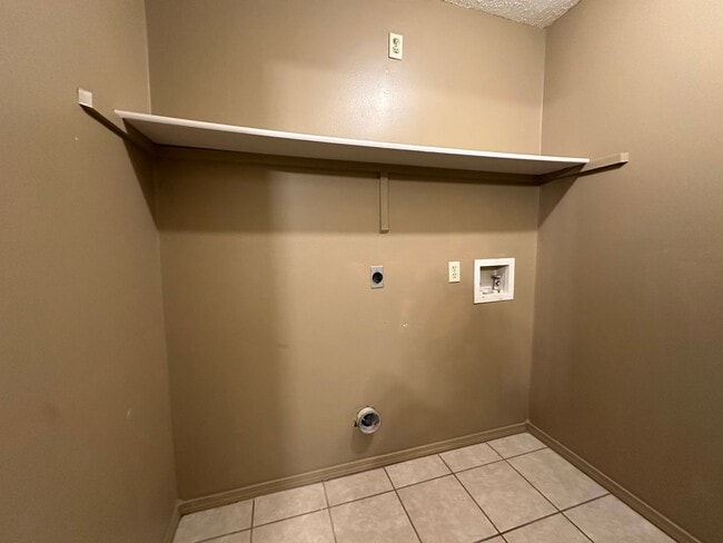 Foto del edificio - 1402 N Hartford Ave