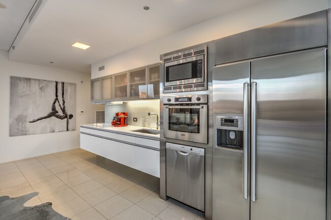 Kitchen - 3726 Las Vegas Blvd S