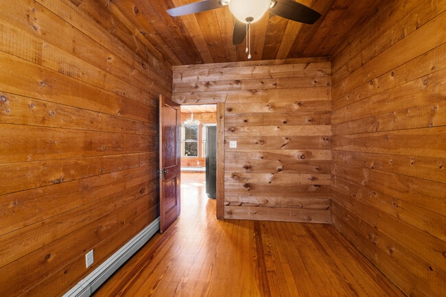 Building Photo - 311 Wood St