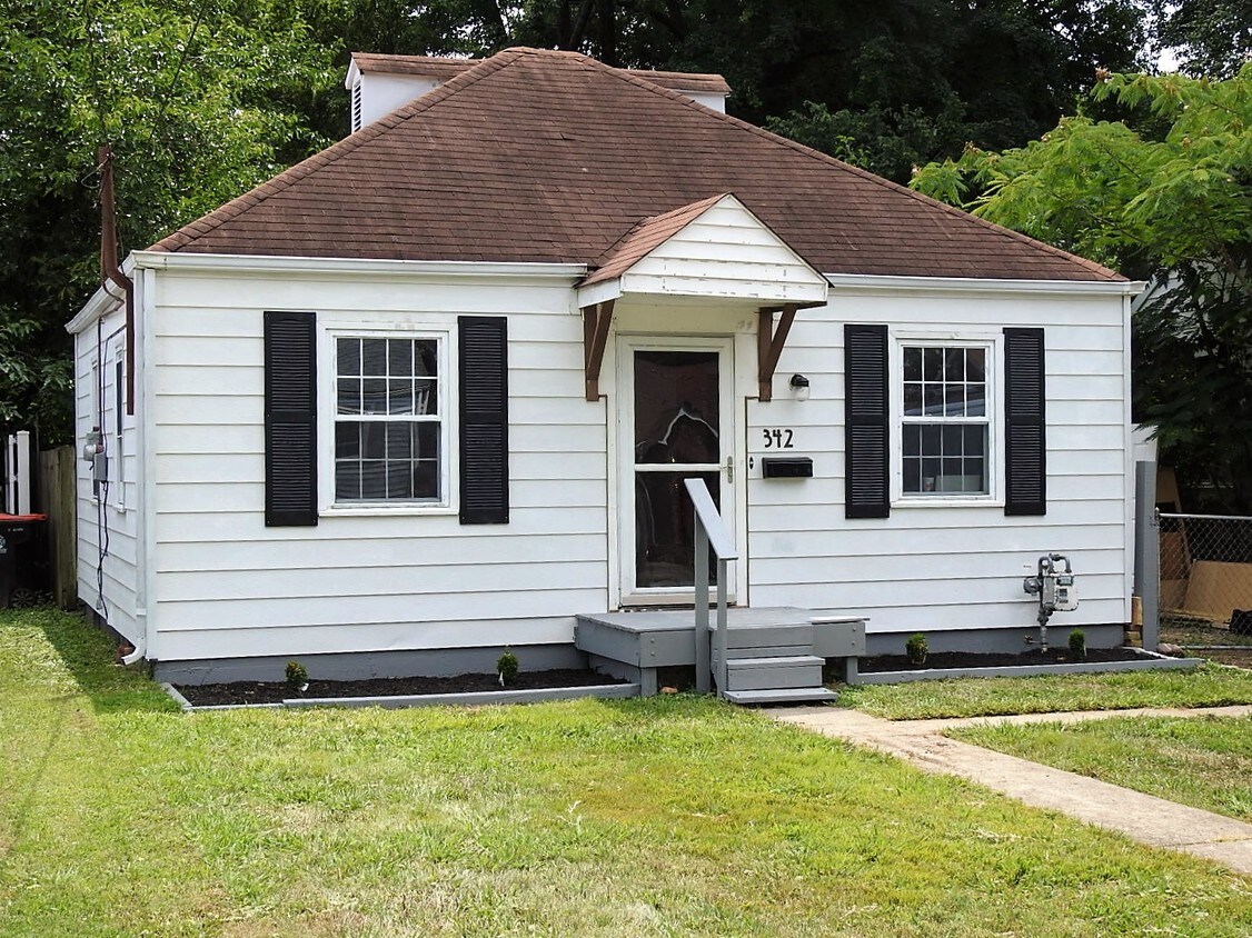 Primary Photo - 342 Alger Ave