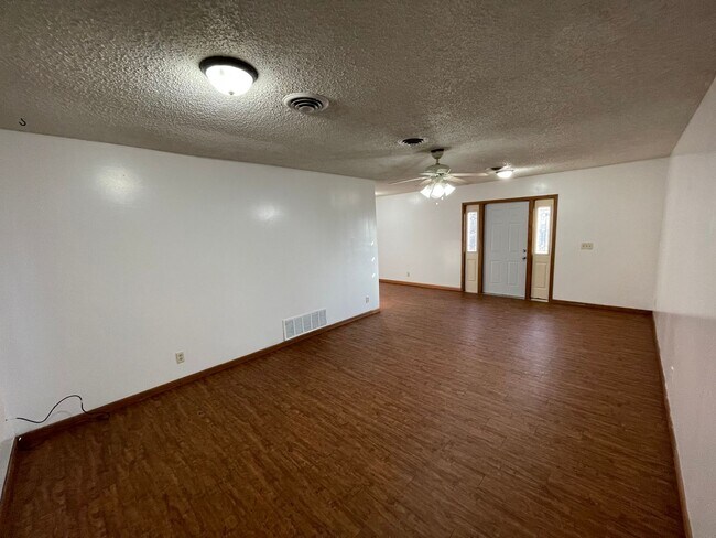 Foto del edificio - 525 E 47th St
