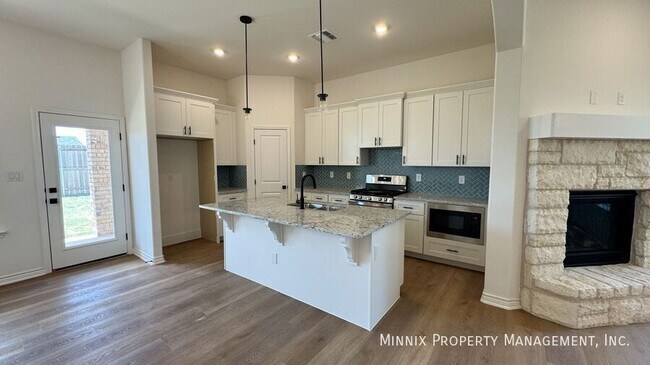 Building Photo - 7111 Saguaro St