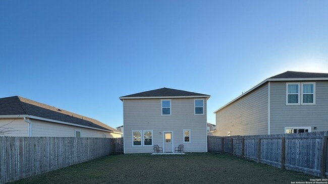 Building Photo - 14685 Maple Ter