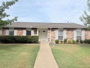 Building Photo - 4817 Sprucewood Ln