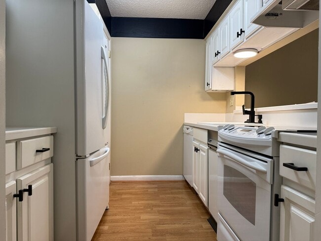 Foto del edificio - 10 Hampshire Cir