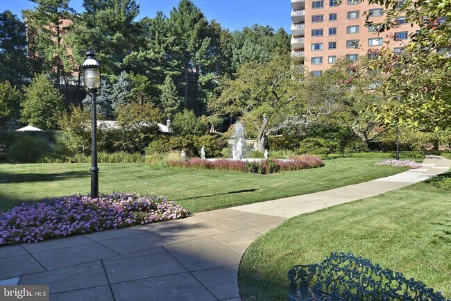 Building Photo - Welcome to The Towers!! This gem of a studio is nestled in a quiet neighborhood in Wesley Heights.