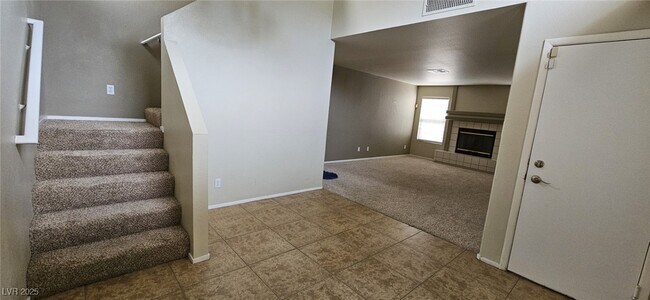 Foto del edificio - 1652 N Sand Canyon Dr