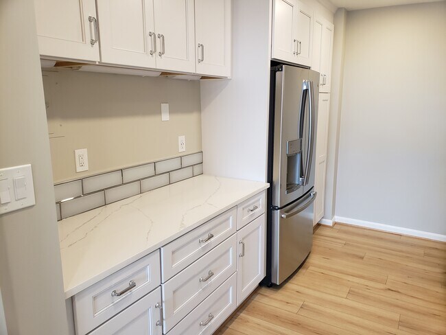 Cocina - Detalle del lado izquierdo - 4141 N Henderson Rd