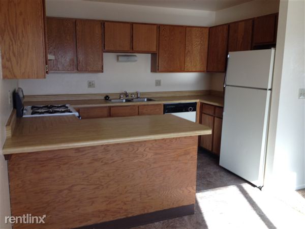 Building Photo - 136 Silver Sage Dr