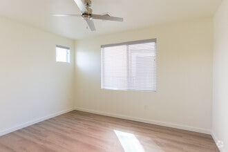 1BD, 1BA - 1,122SF - Allaso Journal Center