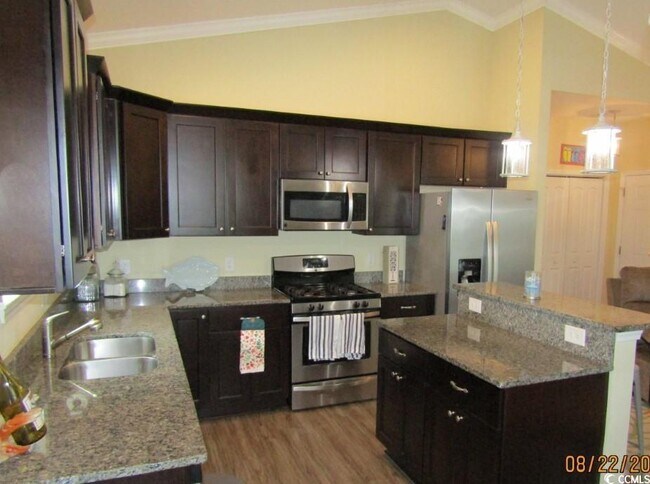 Foto del edificio - 4335 Grand Harbour Blvd