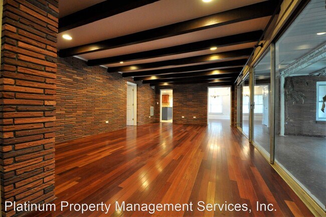 Foto del edificio - 3 br, 3 bath House - 4695 Morton Rd