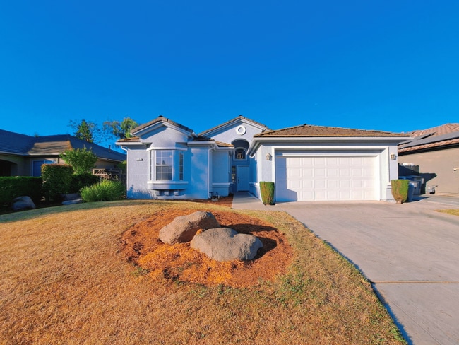 Building Photo - Beautiful 3 Bedroom Home for Rent in well ...
