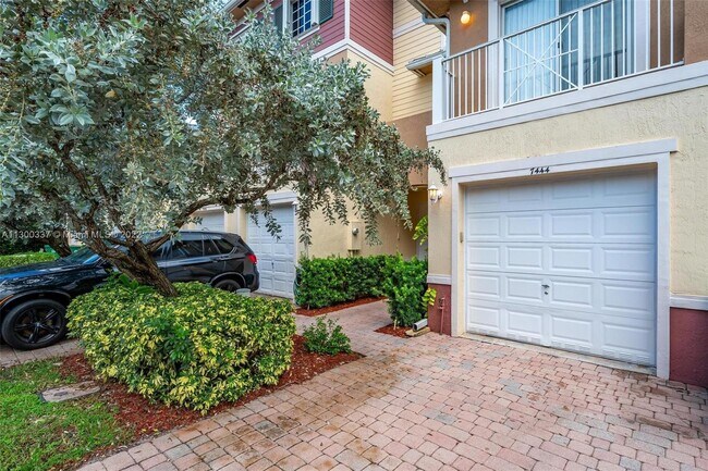 Building Photo - 7444 Willow Grove Pl