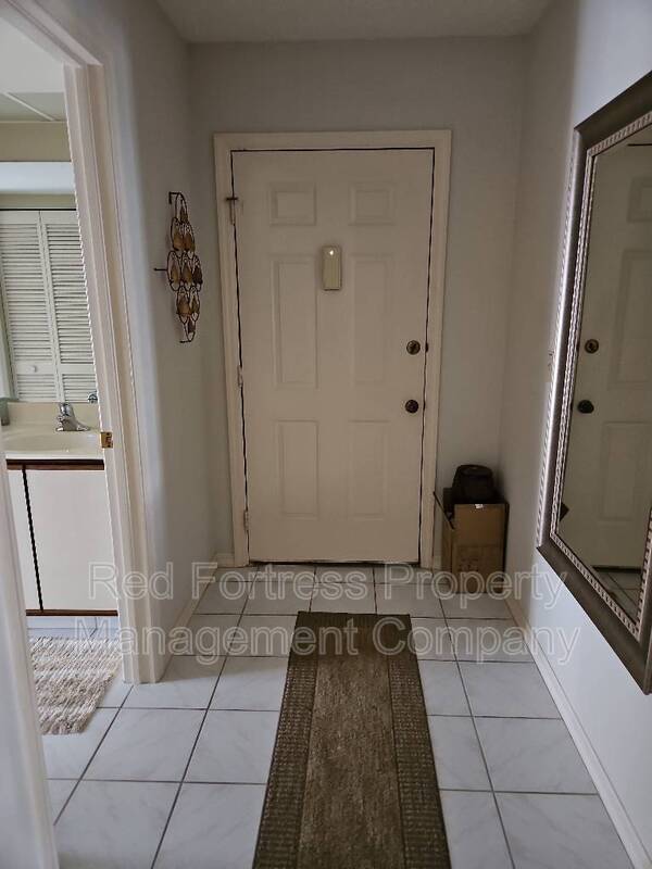 Foto del edificio - 14977 River Edge Ct