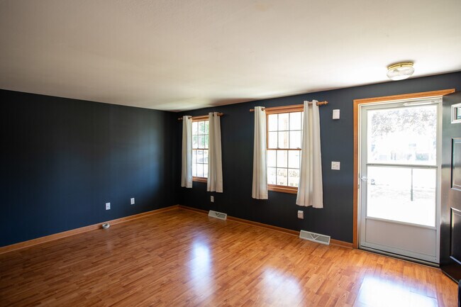 Front living room - 250 Lyndale Ave