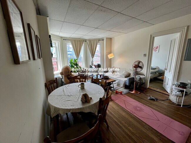 Foto del edificio - 36 Fairfield St