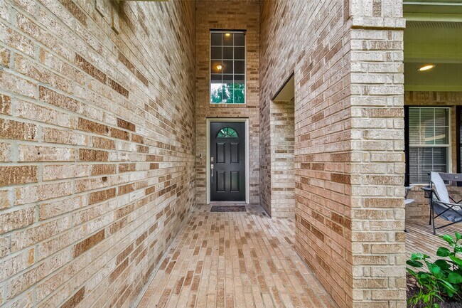 Building Photo - 12842 Cooper Breaks Dr