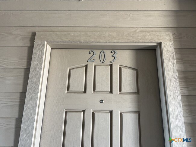 Foto del edificio - 2710 S Clear Creek Rd
