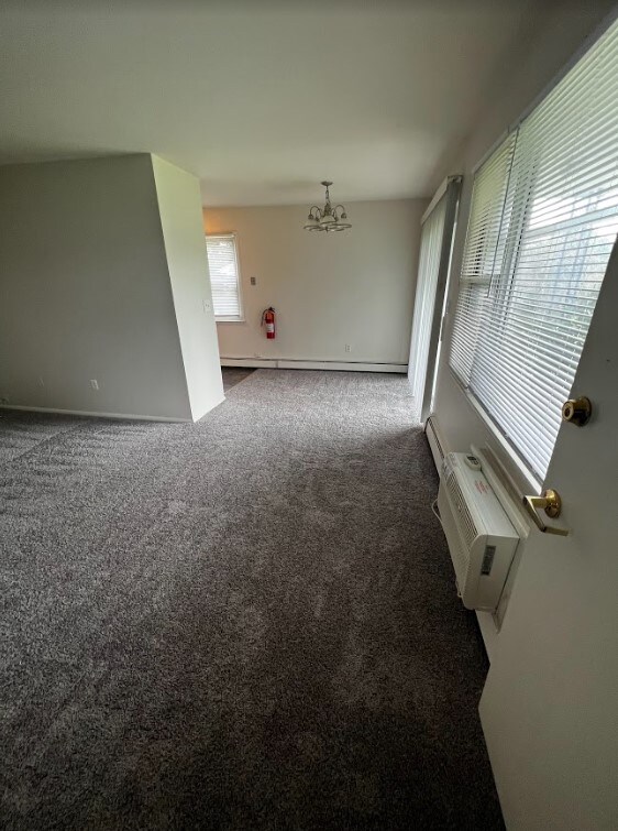 Building Photo - 405 Franklin Turnpike