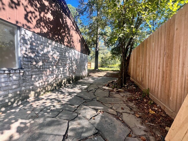 Foto del edificio - 1914 Indian Shores Rd