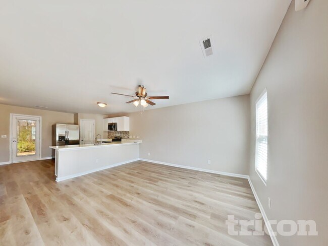 Building Photo - 69 Fawnbrook Dr