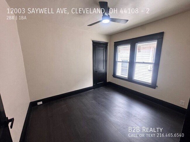 Foto del edificio - 12003 Saywell Ave