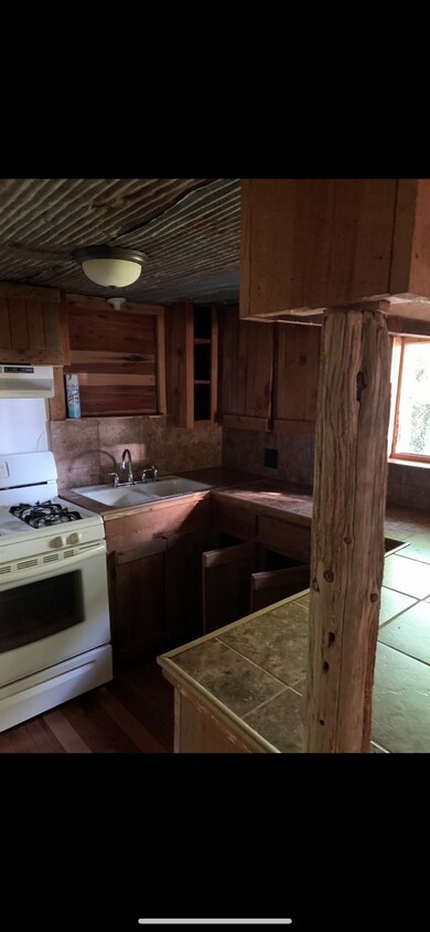 Foto del edificio - 804 Jimmy Driftwood Pkwy