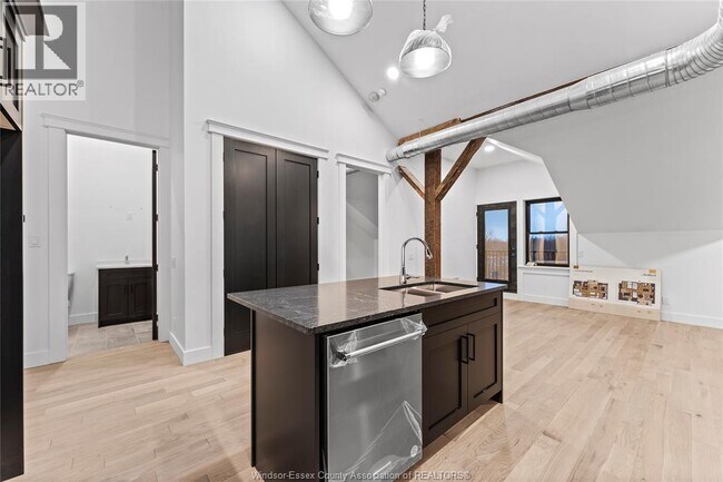 Photo du bâtiment - 247 Brock St