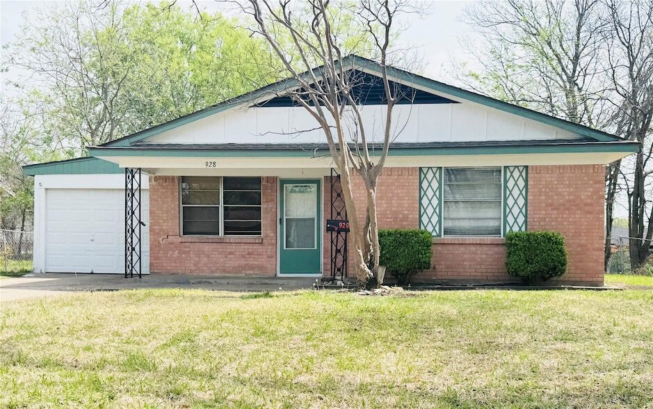 Photo - 928 Caladium Dr