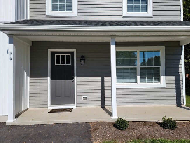 Foto del edificio - 313 Water St