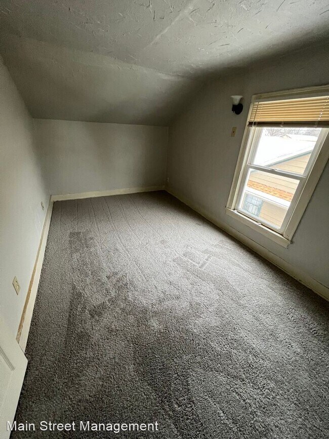Foto del edificio - 4 br, 1 bath House - 321 Oxford Ave.