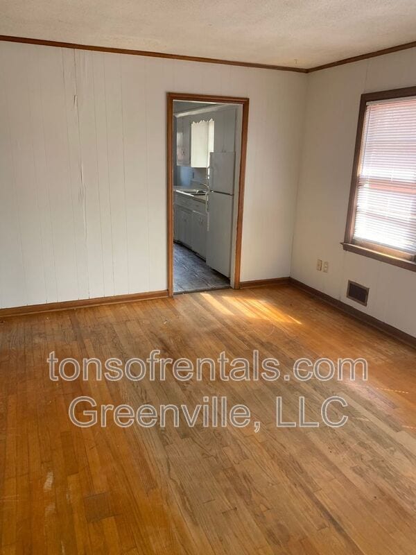 Building Photo - 173 Griswold Cir