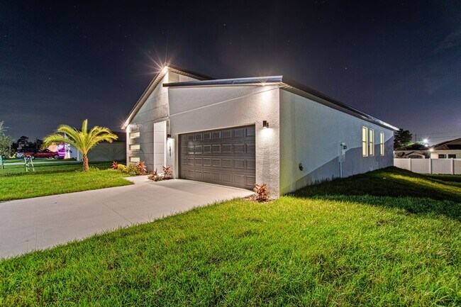 Foto del edificio - Deposit-Free! Modern, energy efficient hom...