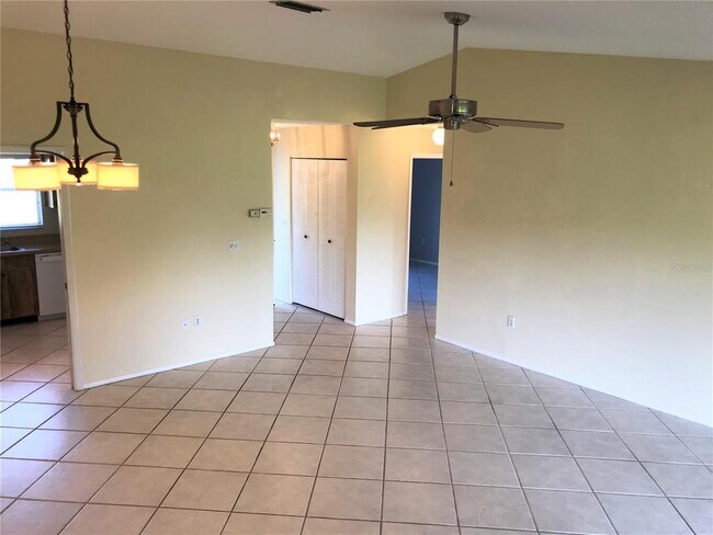 Foto del edificio - 3403 37th St Ct W