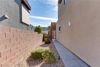 Building Photo - 10312 Jade Point Dr