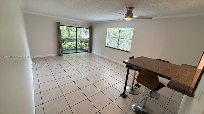 Foto del edificio - 8851 N New River Canal Rd