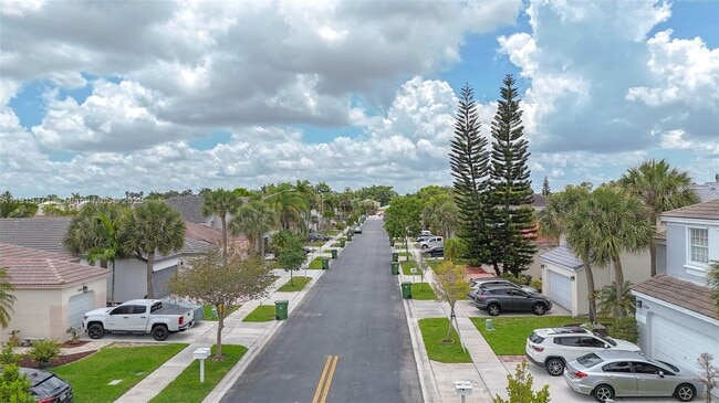 Foto del edificio - 1374 NW 159th Ave