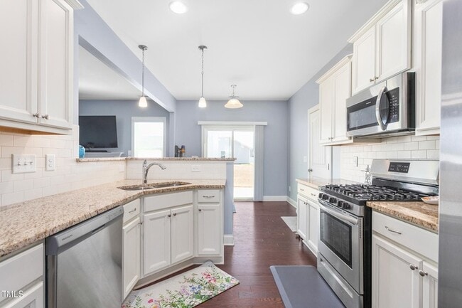 Building Photo - Build Equity While Leasing - Lease and Own...