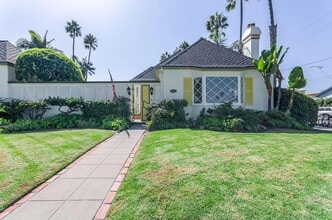 Building Photo - 4893 Niagara Ave