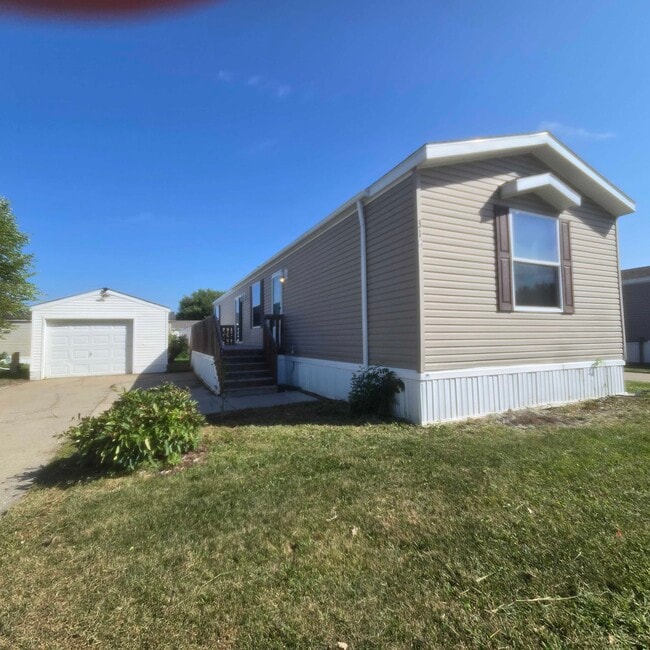 Building Photo - 318 Autumn Park Dr
