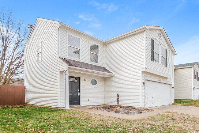 Building Photo - 2014 Dutch Elm Dr