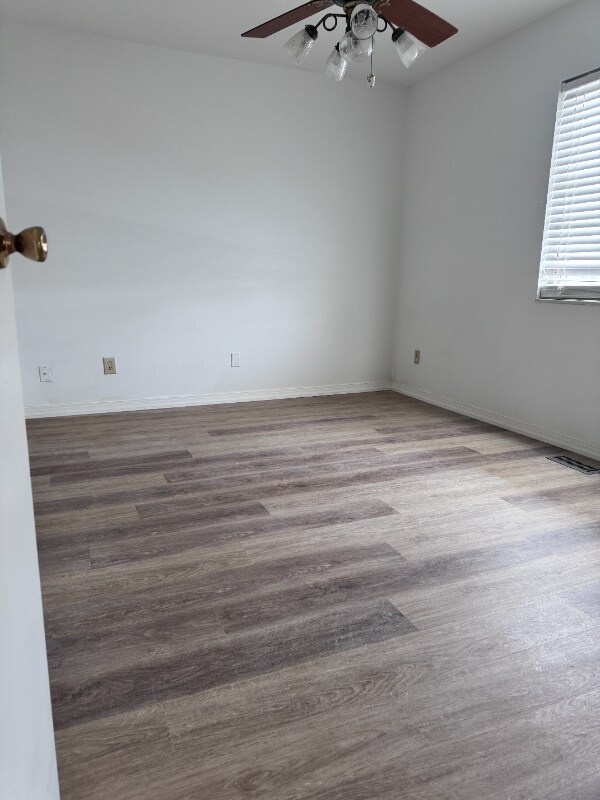 Foto del edificio - 303 Highland Dr