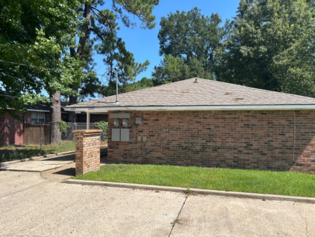 Building Photo - 2201-2203 Fairchild St