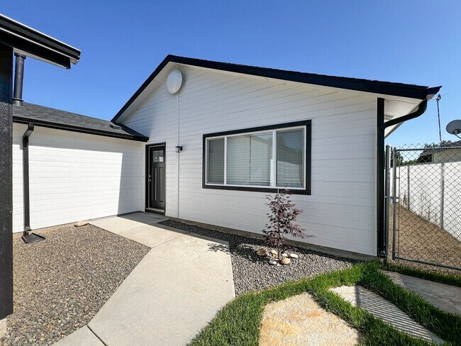 Building Photo - Charming 3BR  2BA House in Meridian