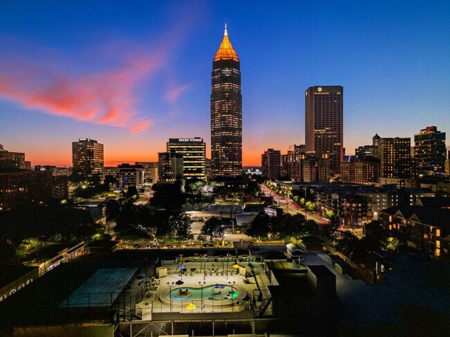 Foto del edificio - 590 James Maxwell Rd